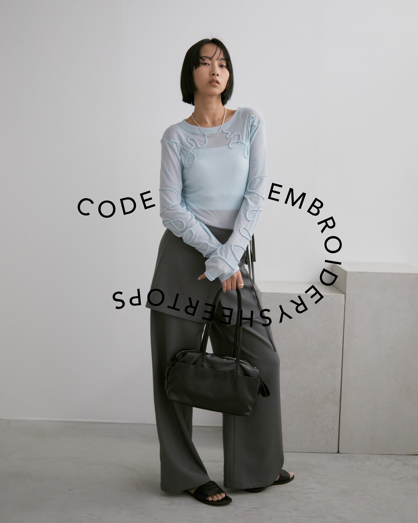 Cord Embroidery 透明上衣